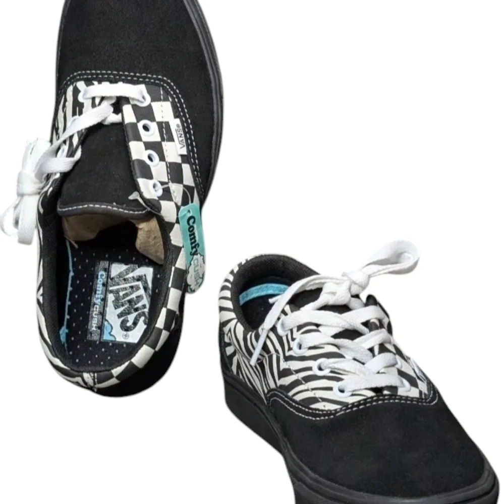 Vans product pair